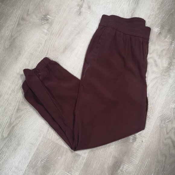 2 / $30.00 - Old Navy Ladies Size Medium Petite Burgundy  Elastic Waist Pants - Picture 4 of 13